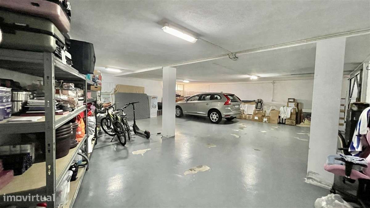 Moradia T4-Póvoa de Varzim-Centro-Acessos-2 Garagens Fechadas-26