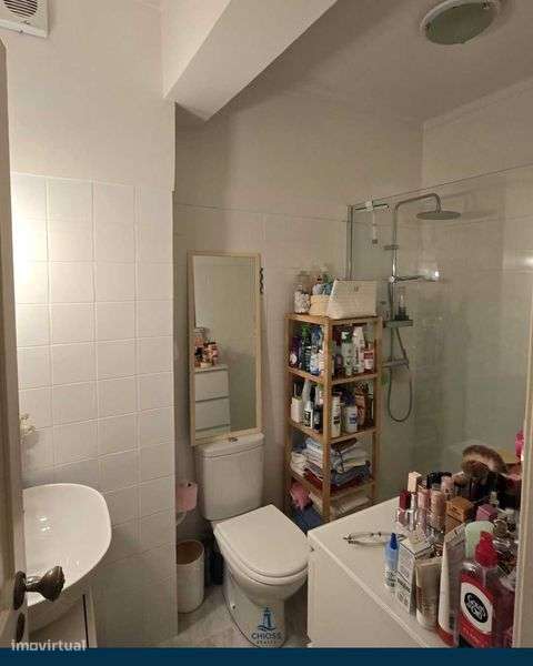 Apartamento T2 | 77 m² | 5.º Andar | Vista Mar | Varanda + Arrecadação - Grande imagem: 4/12