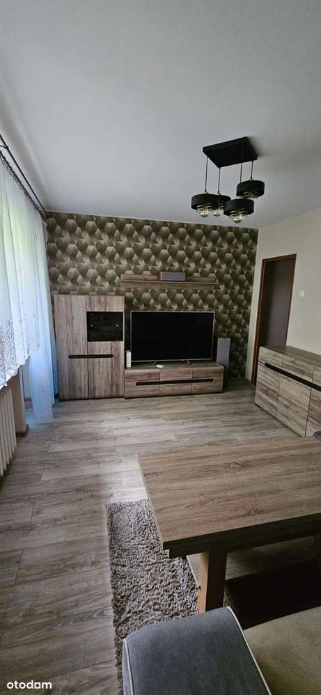 Sprzedam 2 pokojowe mieszkanie - os. Halemba-1