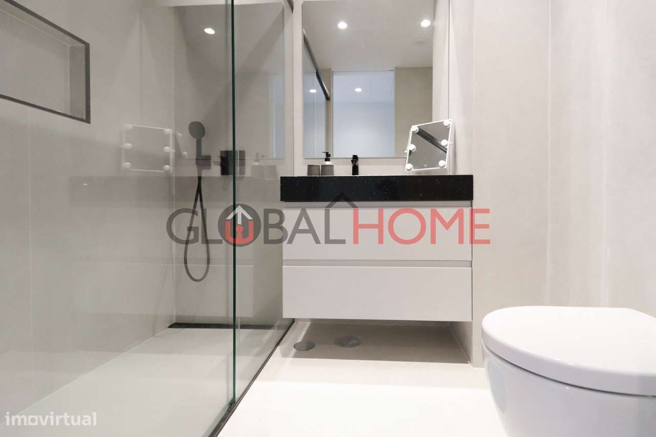 Moradia T5 com piscina na Quinta das Luzes-34