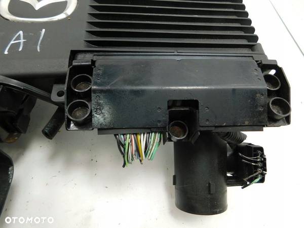 Obudowa filtra powietrza Mazda 3 1.6 16v komputer - 2