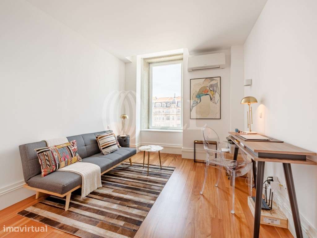 Apartamento T3 com dois lugares de garagem em Aliados, Porto-4