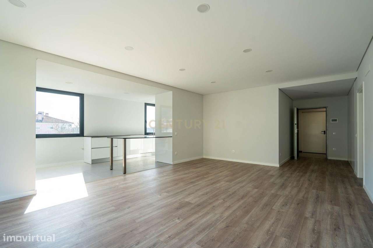 Apartamento T3 - Empreendimento Gardens - Novo - Grande imagem: 2/25