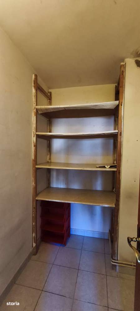 Ap. ultracentral, 4 camere, 2 bai, lift, bloc 1992-7