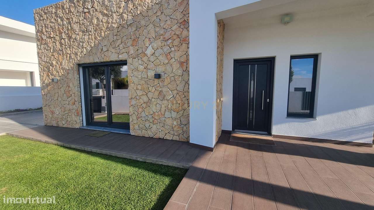 Moradia isolada T4 Jardins de Santiago - Setúbal - Grande imagem: 4/36