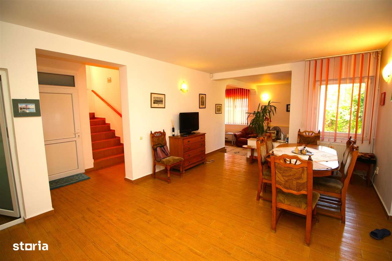 Vila exclusivista P+1E in Mamaia Nord la 500m de Plaja Alezzi-4