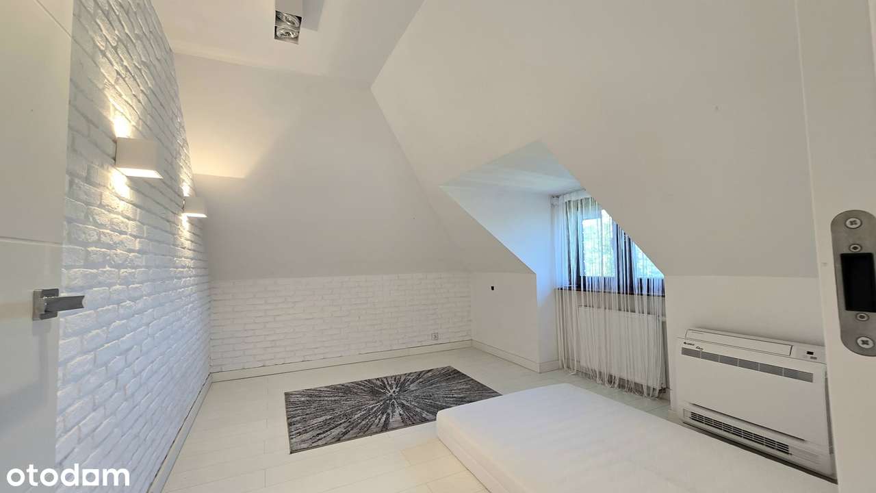 Wyjątkowy dom w atrakcyjnej lokalizacji – komfort, spokój i natura!-18