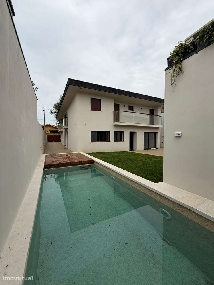 Moradia Luxo T6 Miramar Praia Gaia Piscina 5 Suites Golfe de Miramar-23
