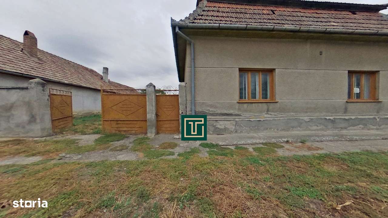 Casă tradițională cu teren generos în Secusigiu, județul Arad - Imagine principală: 1/14