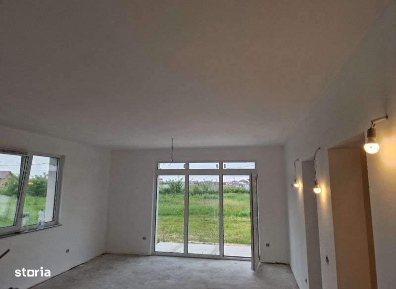 Casa de vanzare Oshorhei str 441 - Imagine principală: 4/8