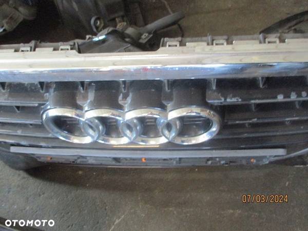 AUDI A4 B8 8K ATRAPA GRILL - 2