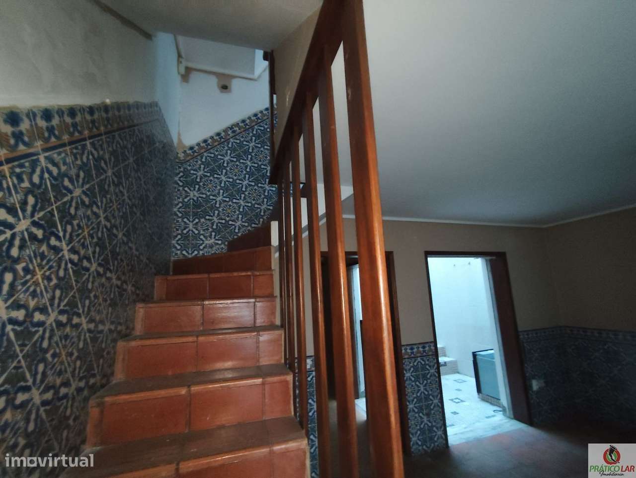 Moradia para restauro no centro na Zona Histórica de Vera Cruz-33
