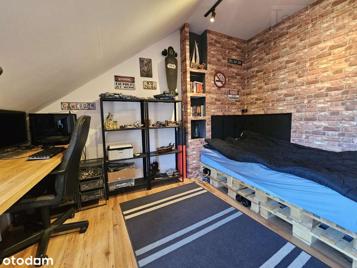 Dom (bliźniak) 4 sypialnie, 2 łazienki-7