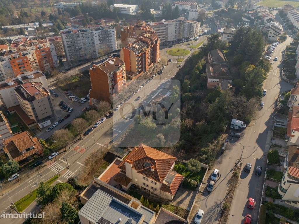 Lote de 997m2 na Rua Cidade Espinho em Vila Real - Grande imagem: 3/9