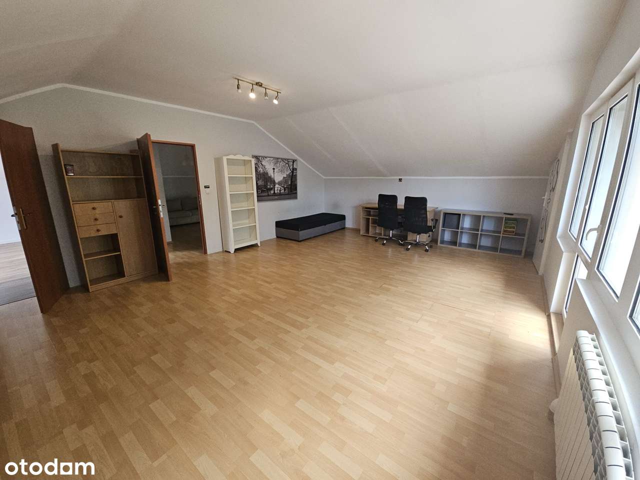 Dom parterowy z użytkowym poddaszem-6