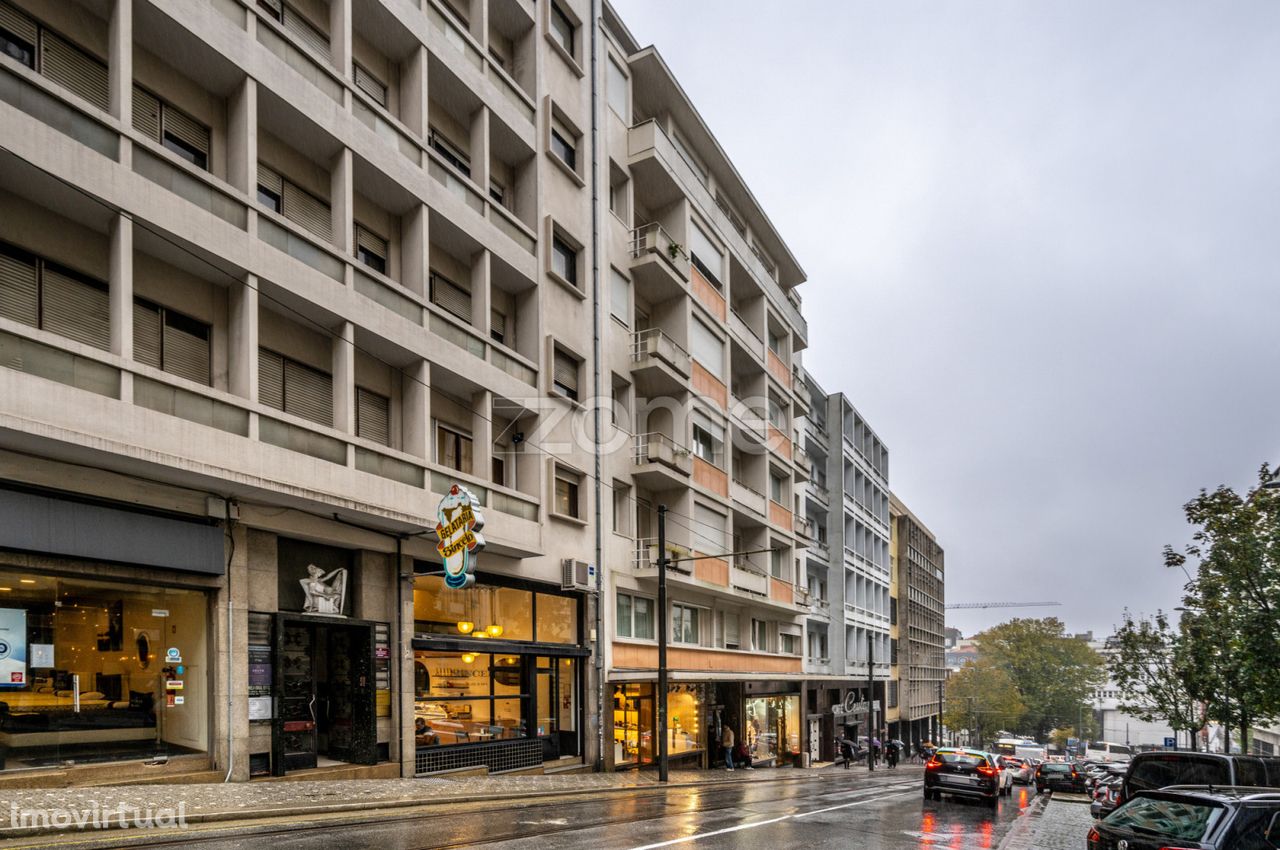 Studio em edifício de referência no centro da cidade do Porto