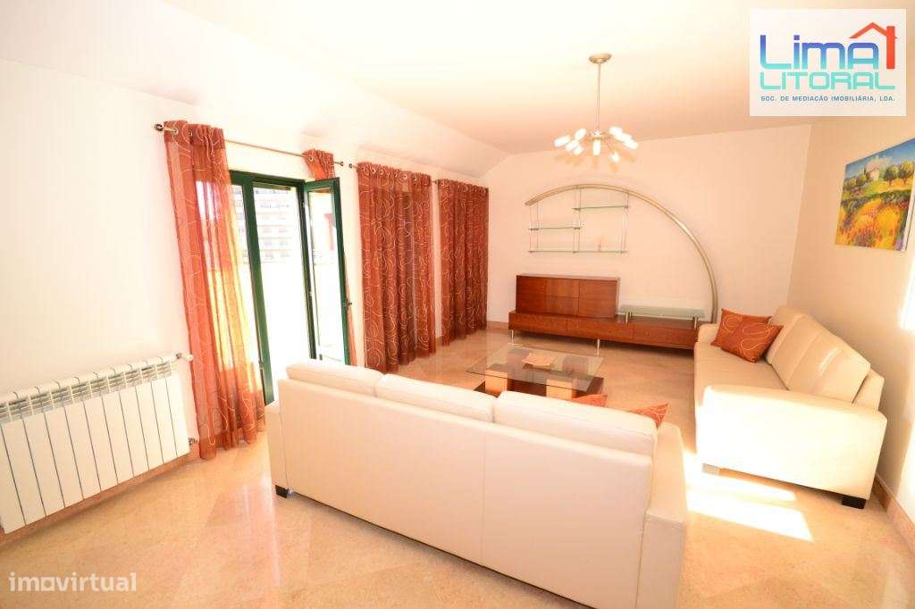 T4 DUPLEX - 330 M2 - CENTRO DE LEIRIA - Vista Castelo/Rio Lis-12