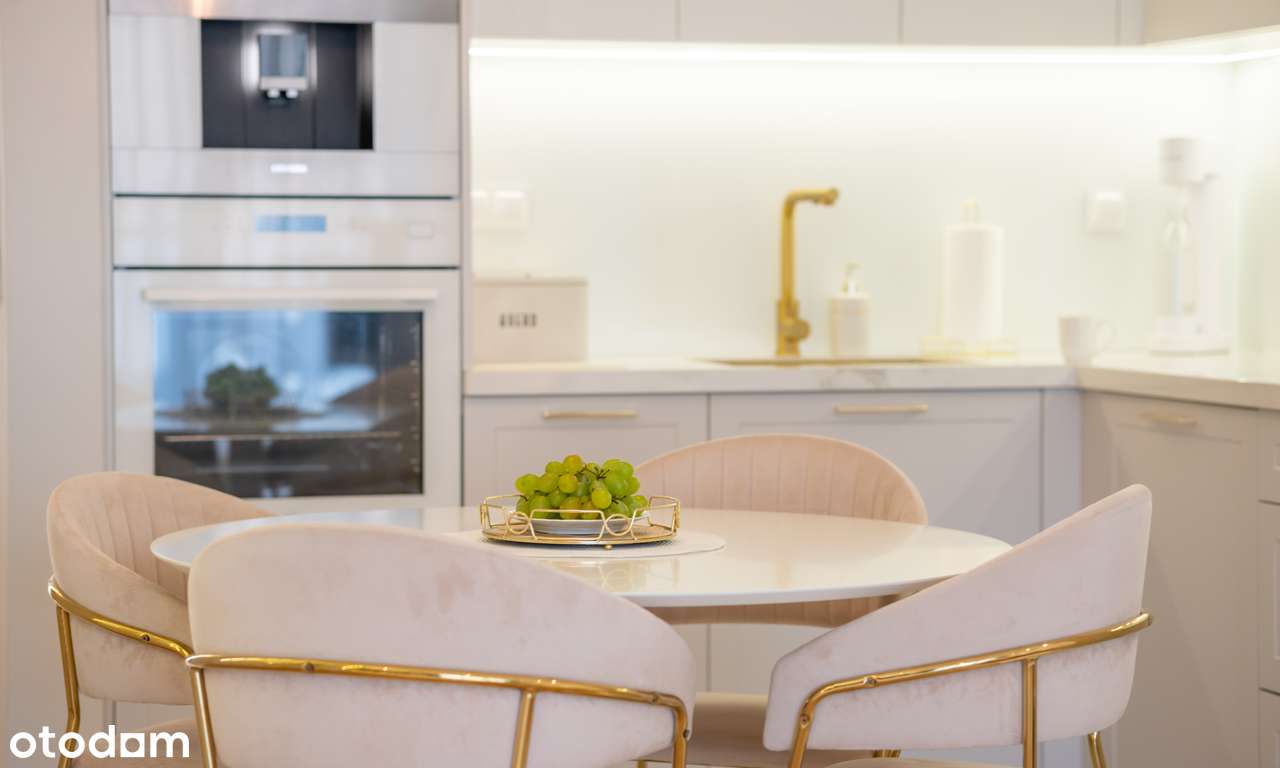 Apartament w Wilanowie z 2 balkonami i wysokim standardzie wykończenia-1