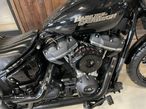 Harley-Davidson FXB Street Bob 114ci - 4