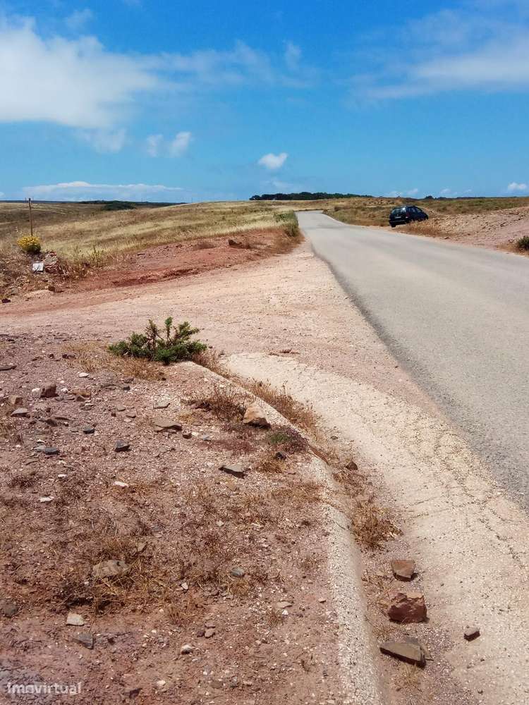 Terreno Rústico Currais Velhos - Vila do Bispo _ 664Lagos V13-26