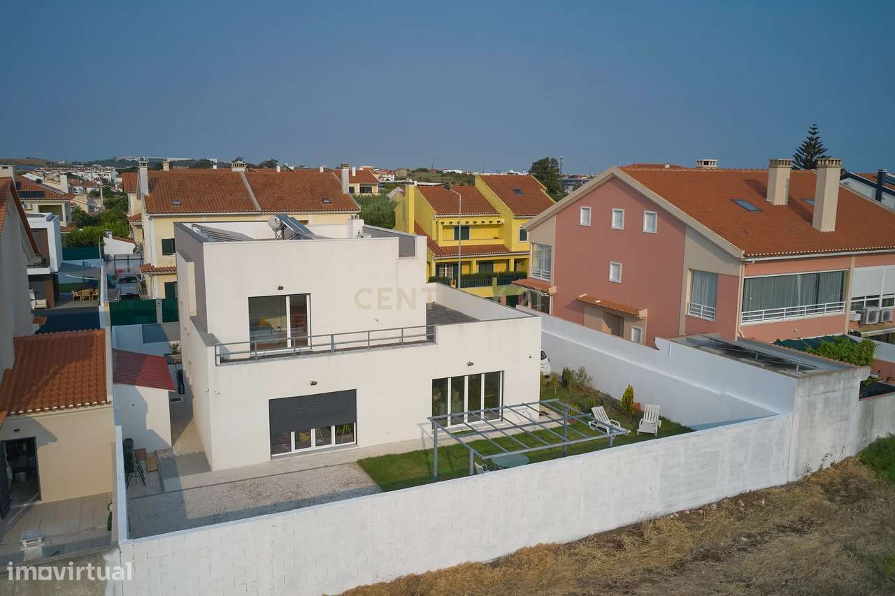 Moradia Contemporânea T3 + Escritório, com Jardim e Painéis Solares em-6