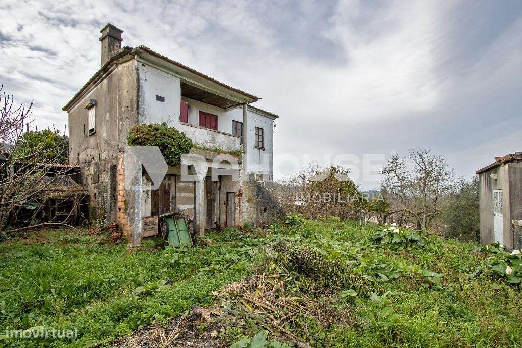 Moradia Individual c/ Terreno de 5.600 m2 em Cornes, Vila Nova de Cerv - Grande imagem: 2/39