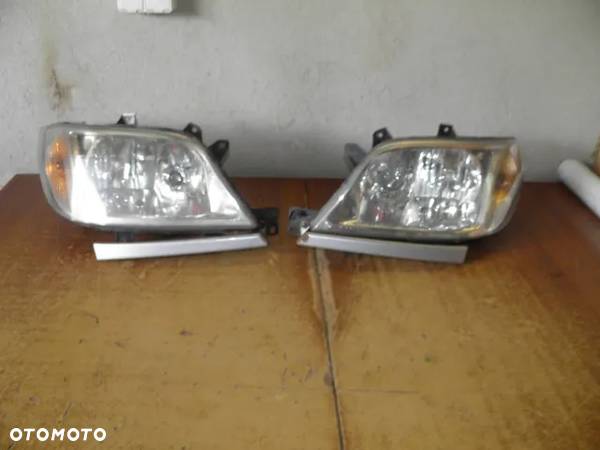 LAMPA LEWA PRAWA MERCEDES SPRINTER CDI LIFT 2005r - 1