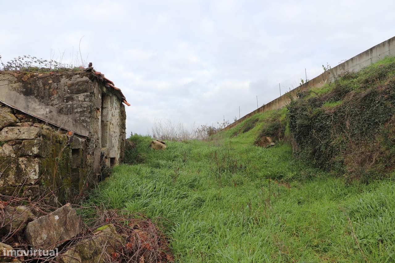 Moradia para Restaurar T2 Venda em Lustosa e Barrosas (Santo Estêvão),-6