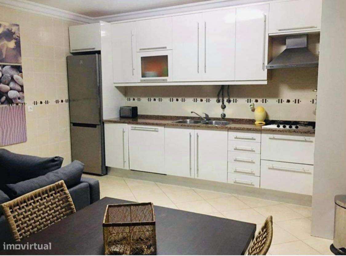 T1 semi‑novo em condomínio fechado com piscina perto da Praia! - Grande imagem: 5/21