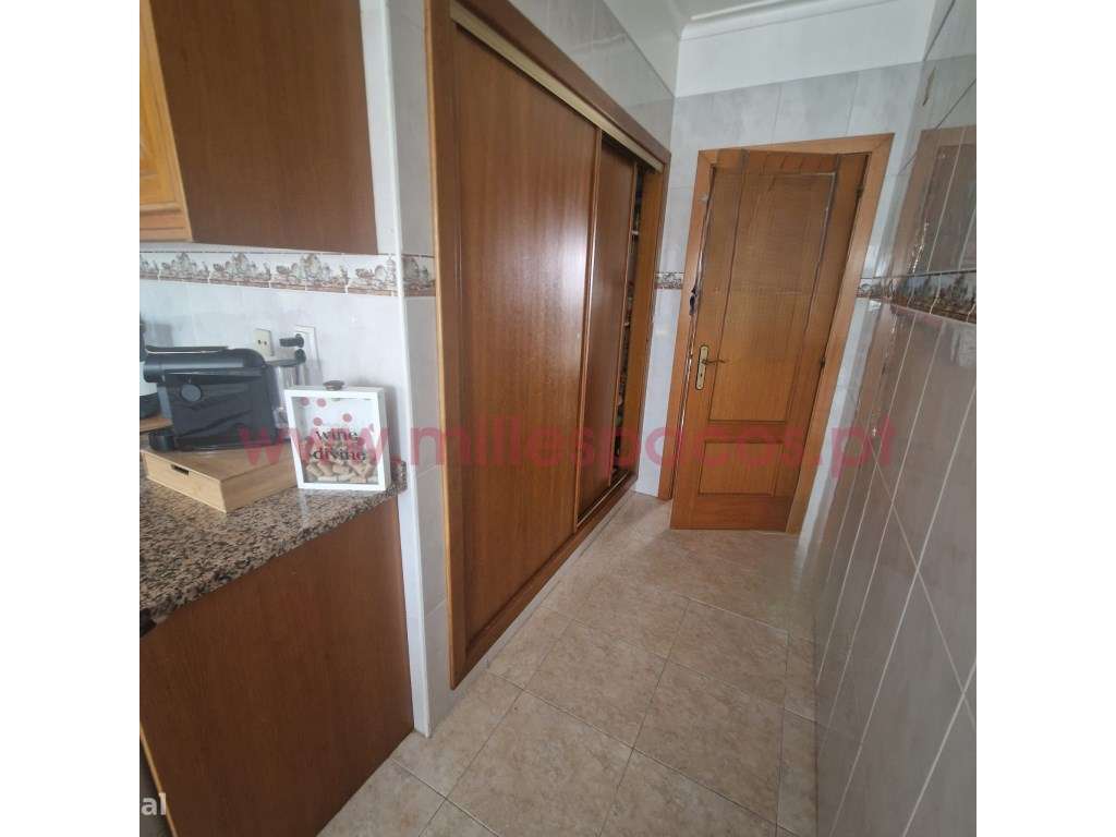 Apartamento T3 usado em Montijo e Afonsoeiro, com garagem e elevado...-6