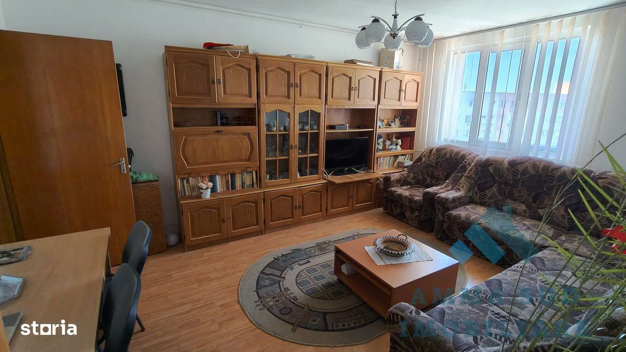 Apartament 3 camere - 61. 6 mp utili - Bloc reabilitat - Ozana / Ciucea