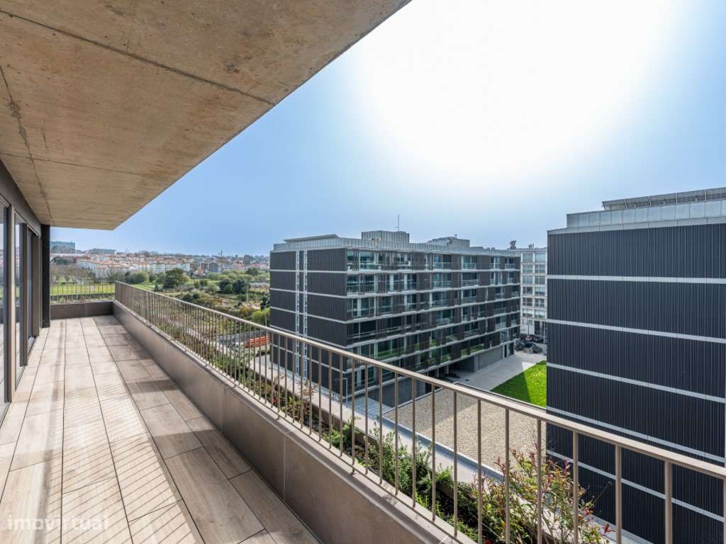 Apartamento T4 com 3 frentes em Matosinhos sul, no edifício Nautilus-21