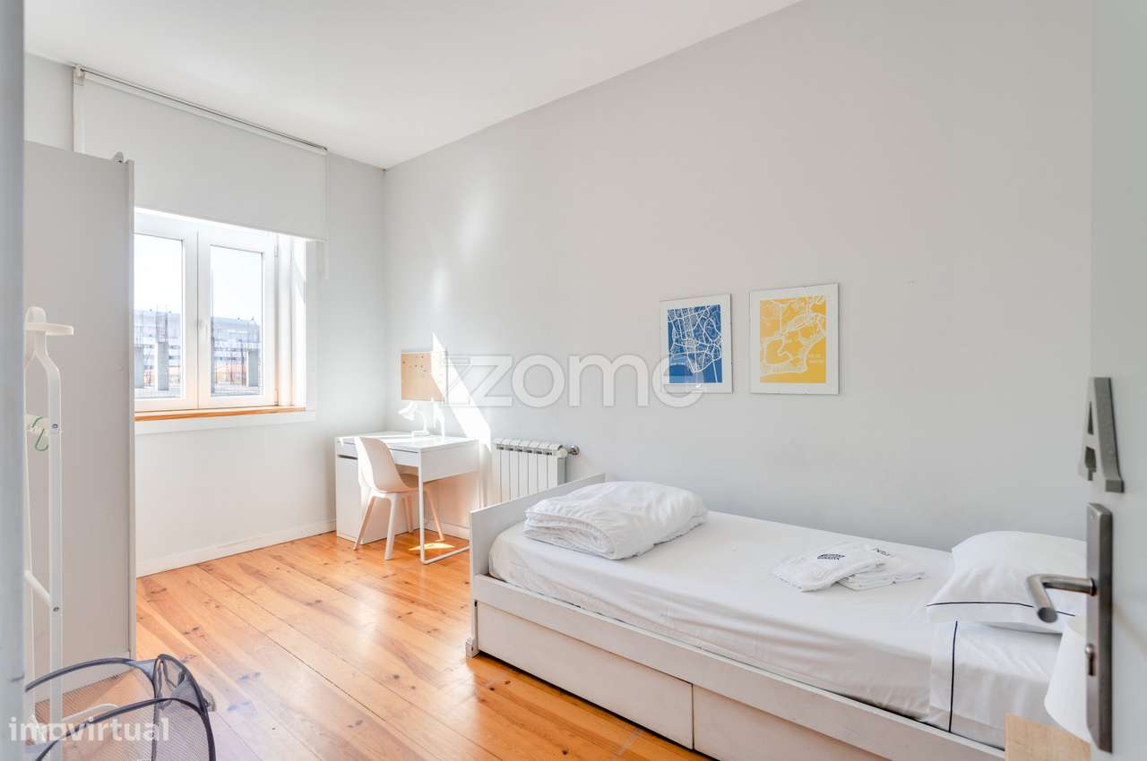 Moradia T10 na Avenida Fernão Magalhães, Bonfim, Porto - Grande imagem: 3/58