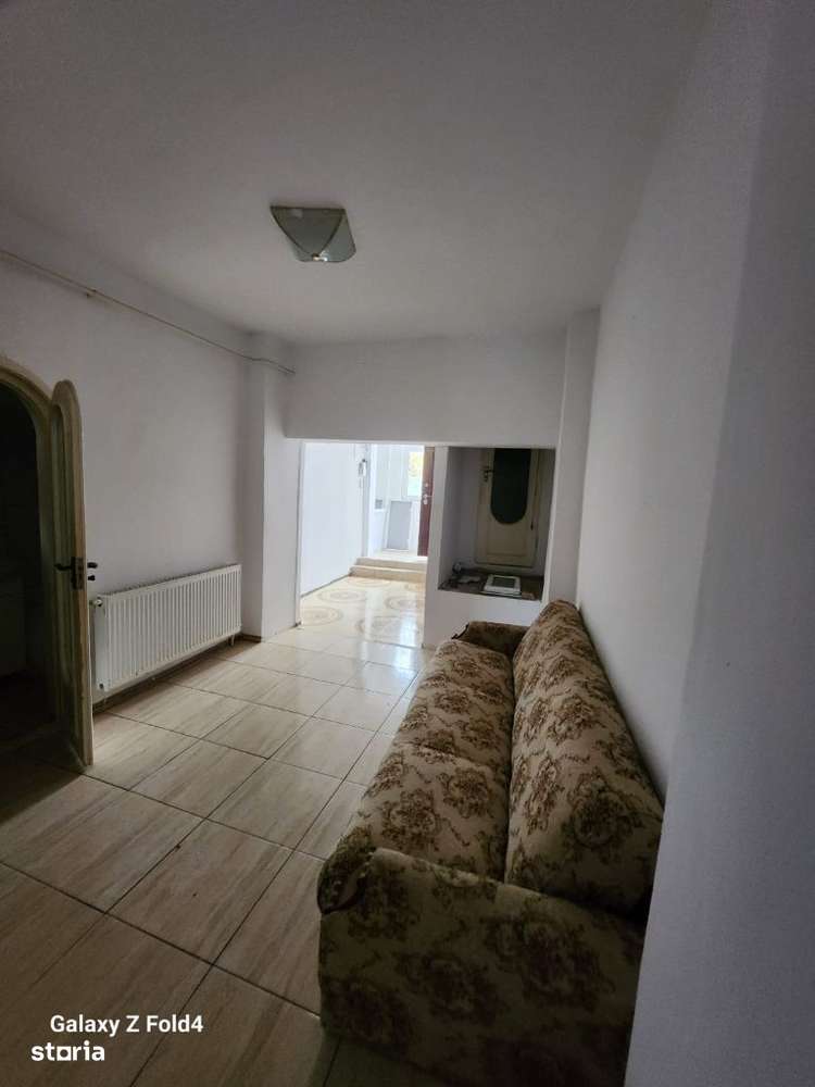 De Vanzare Casa zona Grivitei - Imagine principală: 4/11