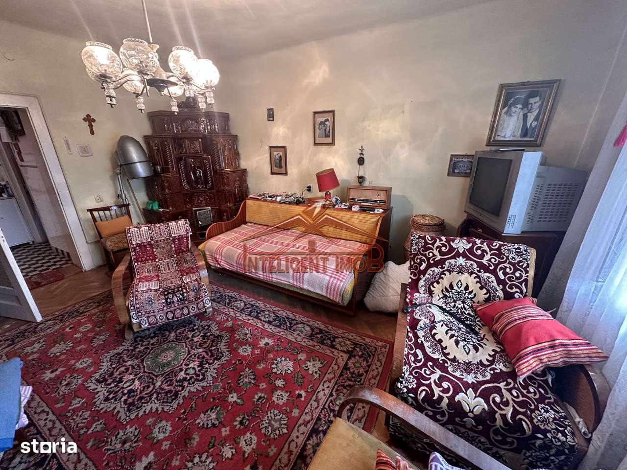 Casa de vanzare cu 3 camere in Medias zona centrala - Imagine principală: 4/18