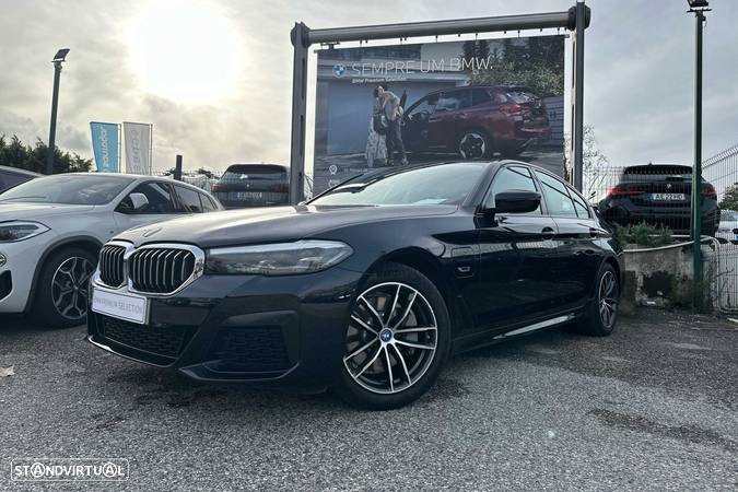 BMW 520 e Pack M - 1