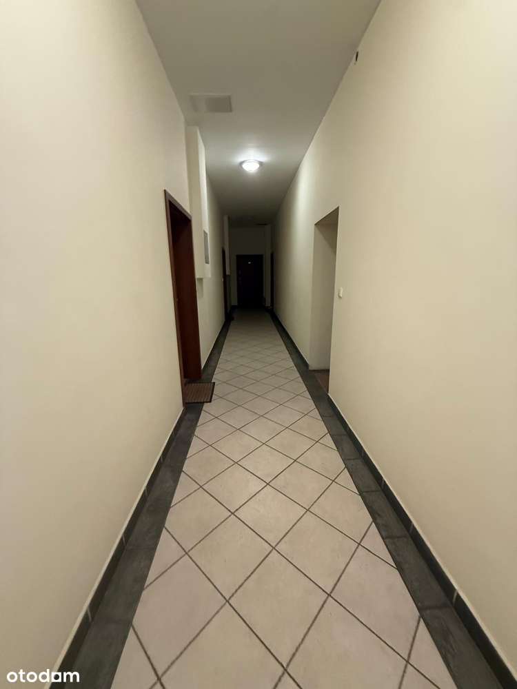 Ładna kawalerka blisko Karkonoskiej Akademii Nauk Stosowanych - Pełny obrazek: 2/14