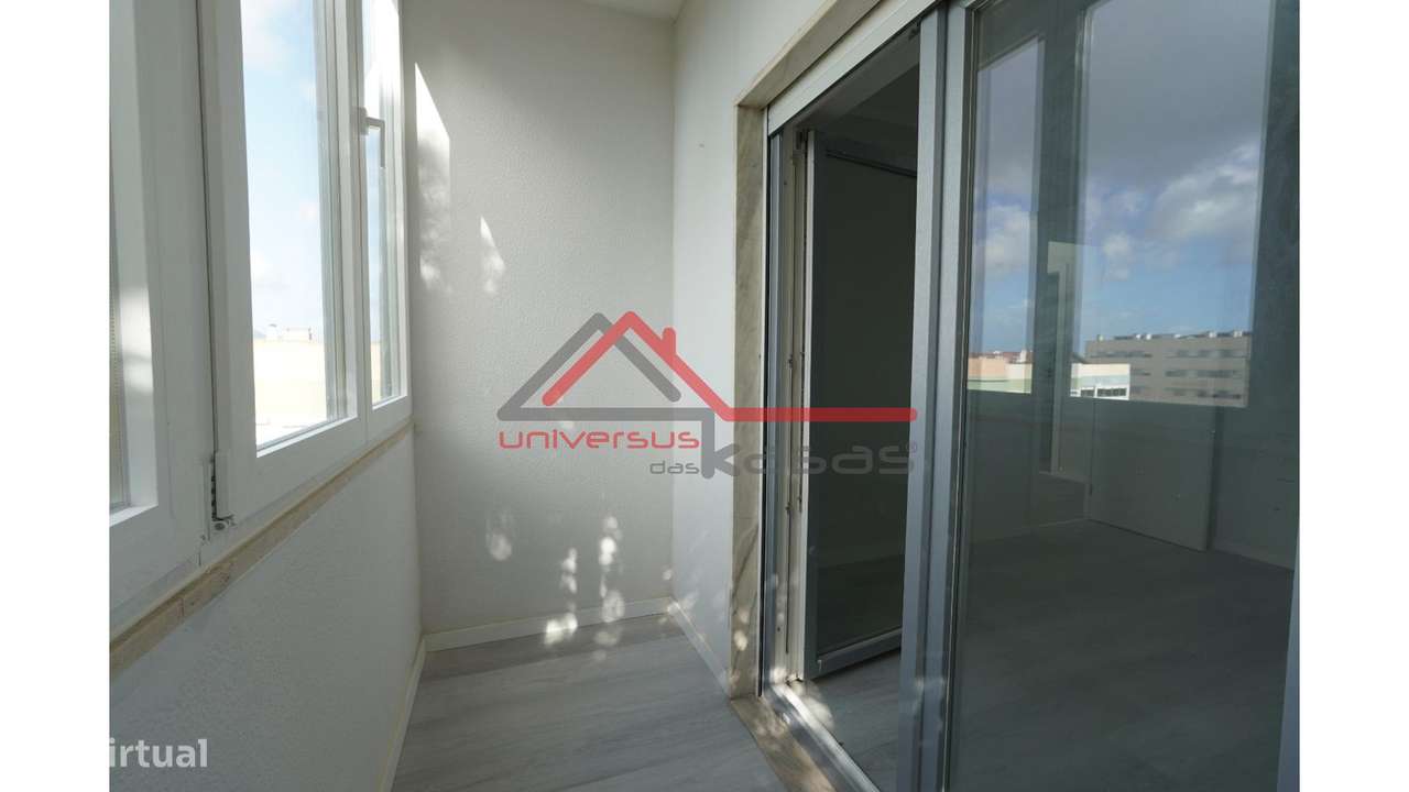 Apartamento T2 Remodelado em Setúbal-16