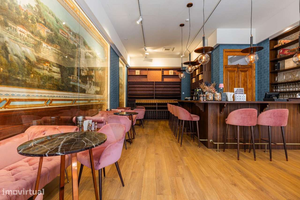 Loja - garrafeira para trespasse no centro de Braga- zona histórica da - Grande imagem: 5/28