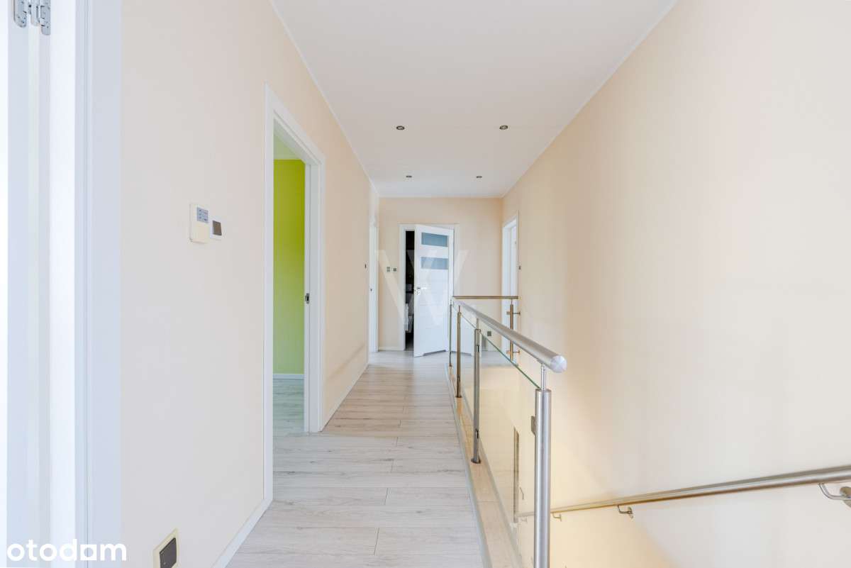 Nowoczesny bliźniak z pięknym ogrodem-15