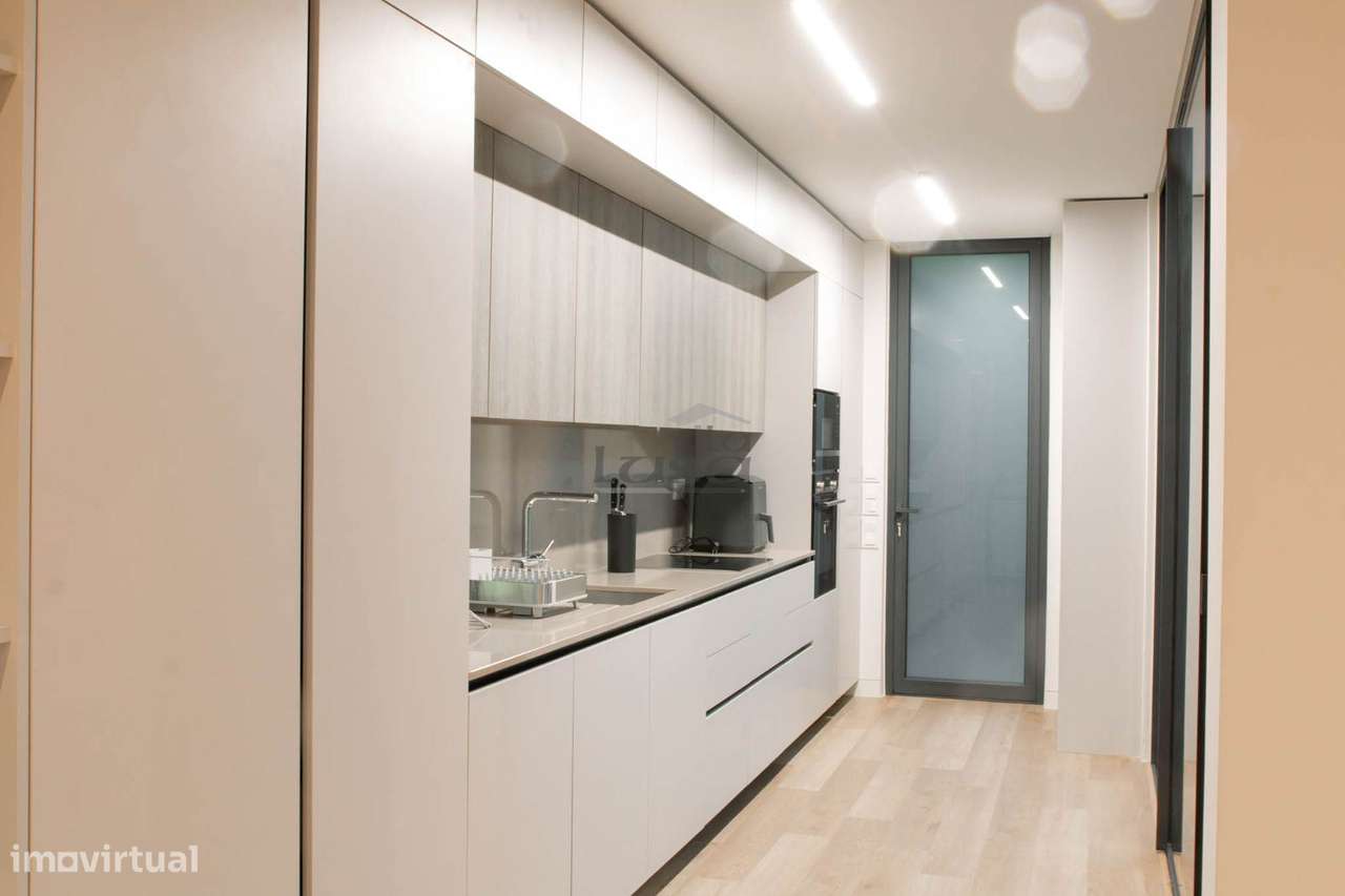 Moradia em banda, para venda, Loulé - Quarteira - Grande imagem: 4/27