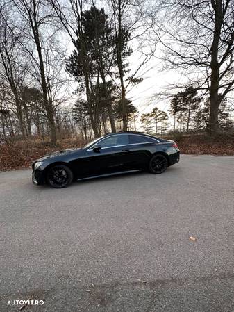 Mercedes-Benz E 200 Coupe Aut. - 2