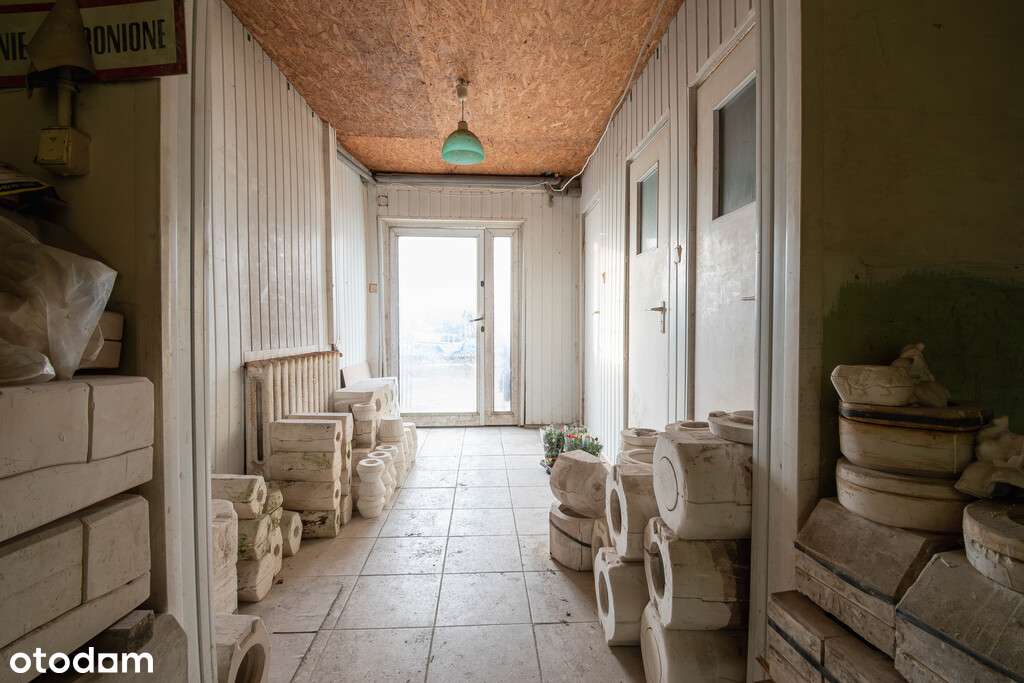 Na sprzedaż budynek usługowo- produkcyjny.-9