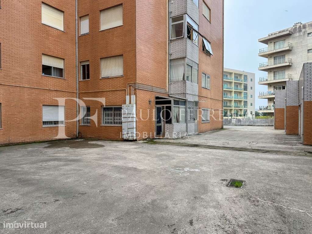 Apartamento T1+1 no centro próximo da praia-7