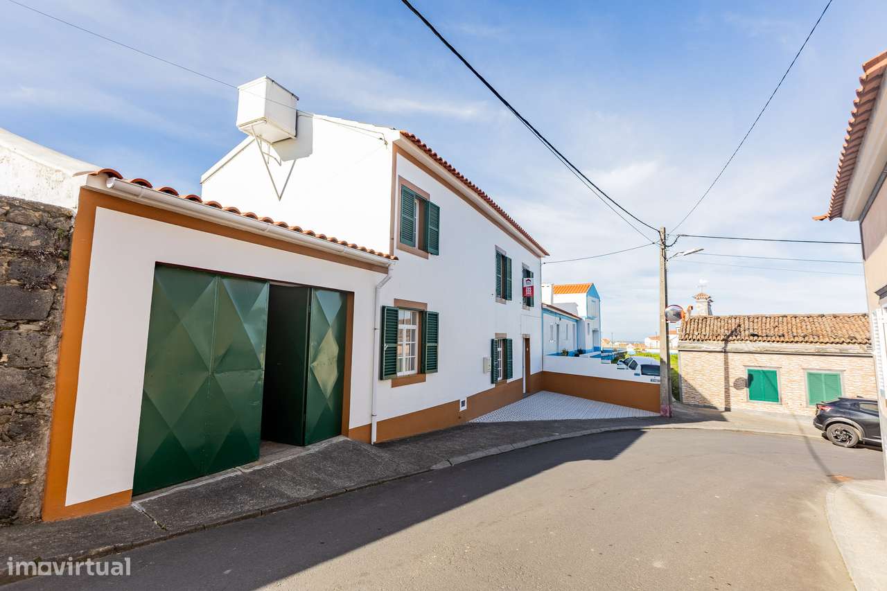 Moradia T4 - Fenais da Ajuda - Grande imagem: 2/32