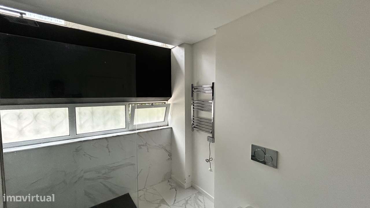 Apartamento T2 em Alvalade-8