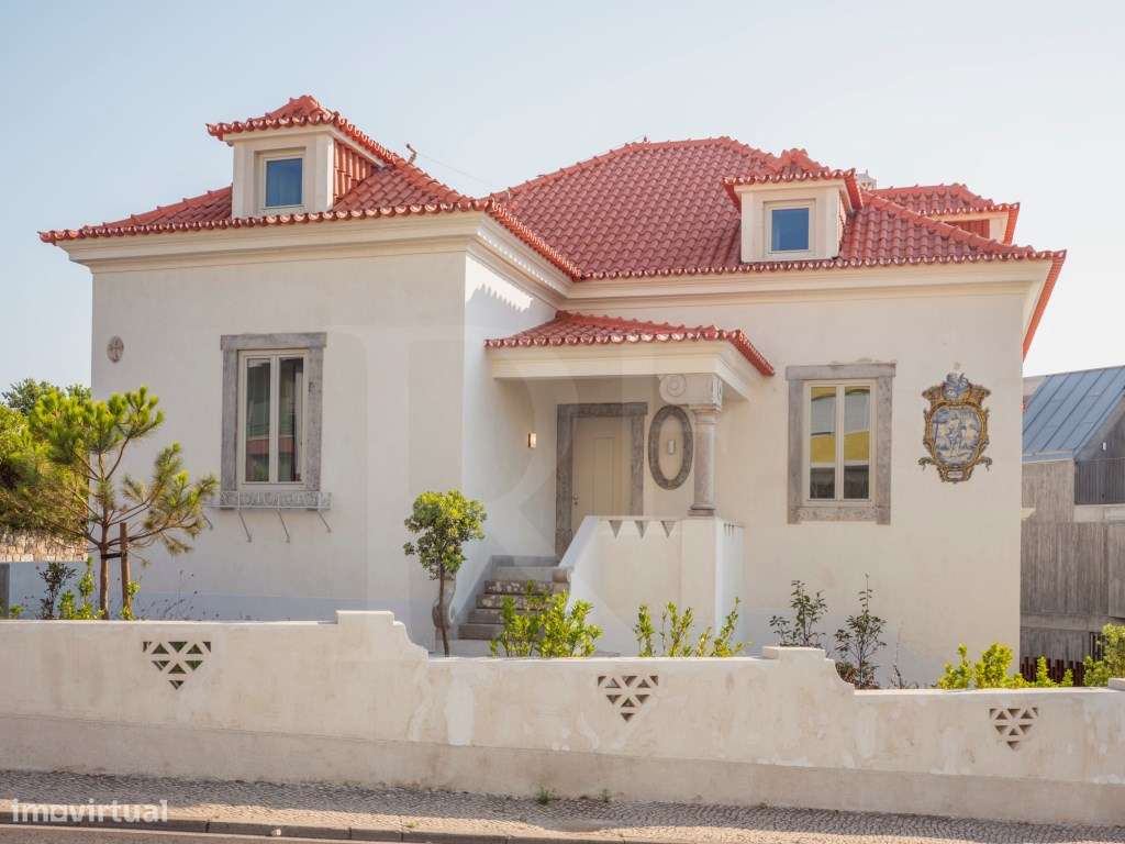 Moradia T3+1 Frente mar no Estoril, com 3 lugares de garagem e piscina-24