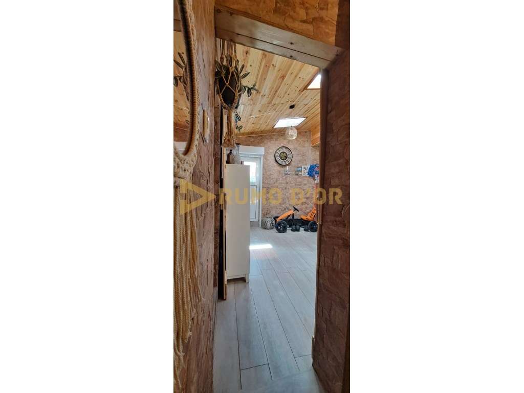 Moradia Exclusiva com Piscina Interior e Terraço - Conforto e Charm...-14