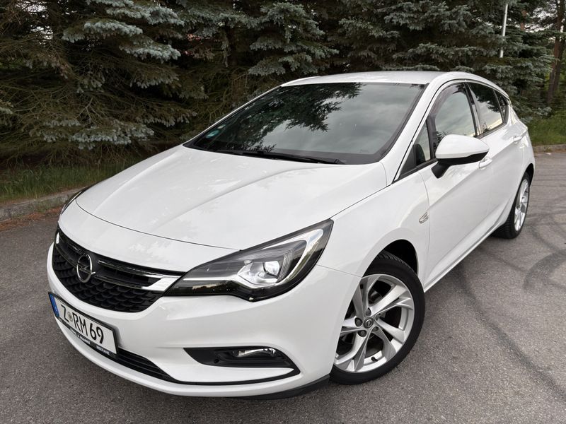 Opel Astra K 1.4 Turbo Innovation 2016
