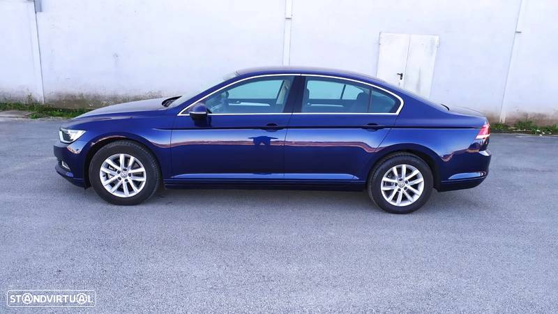 VW Passat 1.6 TDI Highline DSG - 10